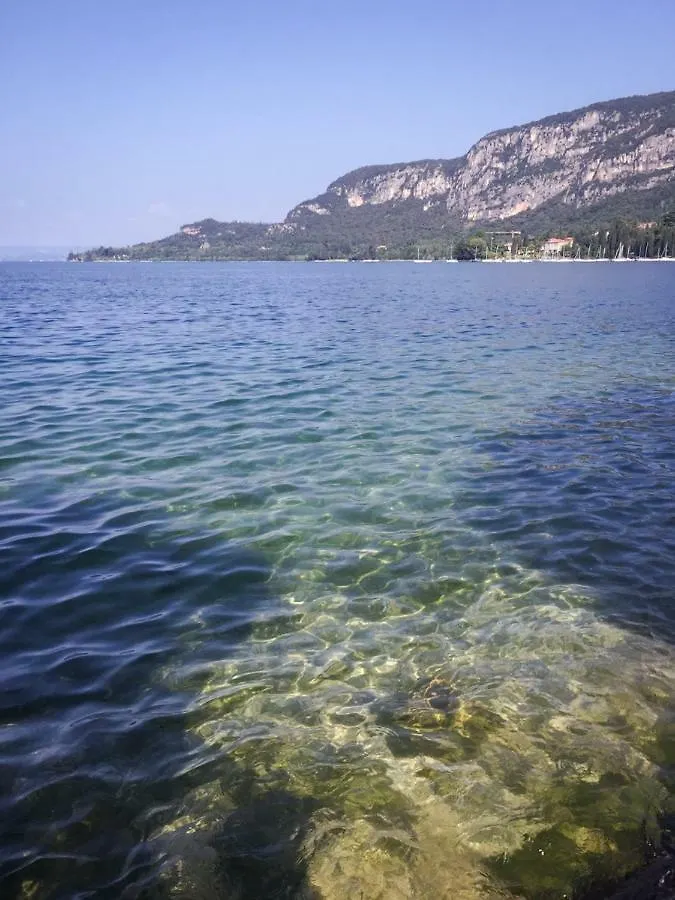 Appartamento Iris Garda  Italy