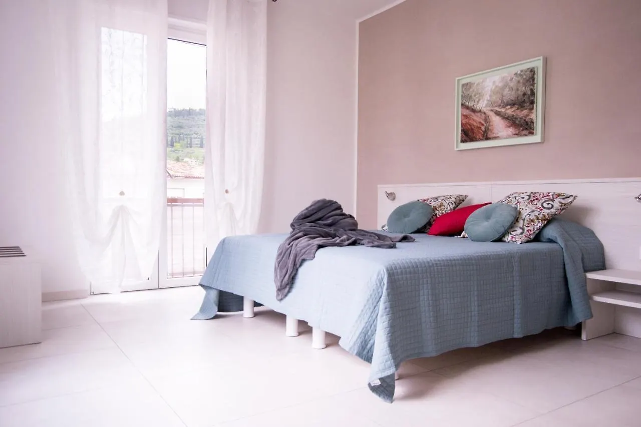 Appartamento Iris Garda  0*, Garda (Verona)